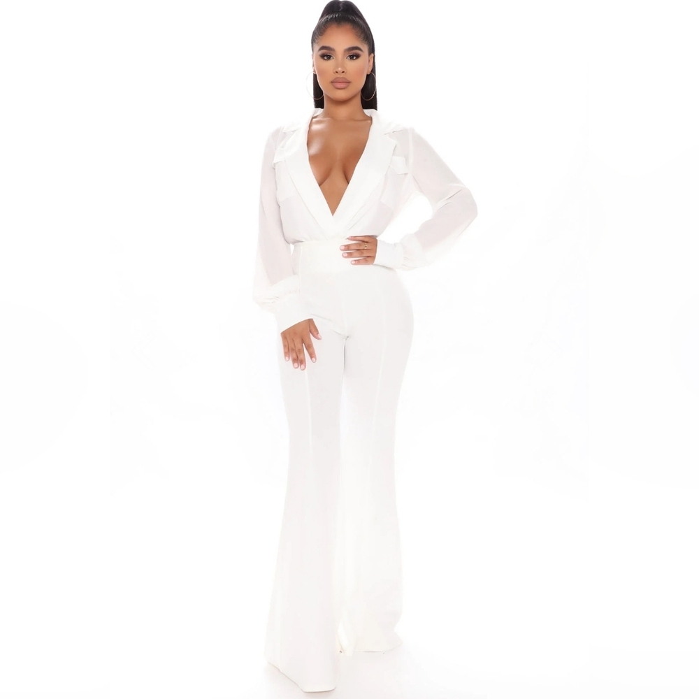 FashionNova Business Brunch Women’s Collared Bodysuit - Ivory Size Medium NWOT - Picture 9 of 12